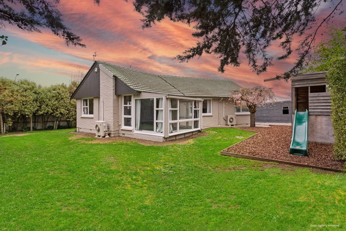 2 Clipper Place, Redwood, Christchurch - Carousel 1