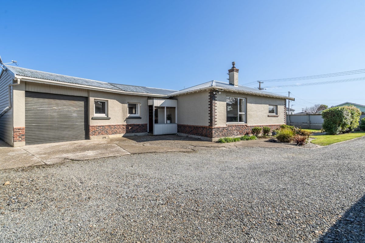 61 Dudley Street, Grasmere, Invercargill - Carousel 18