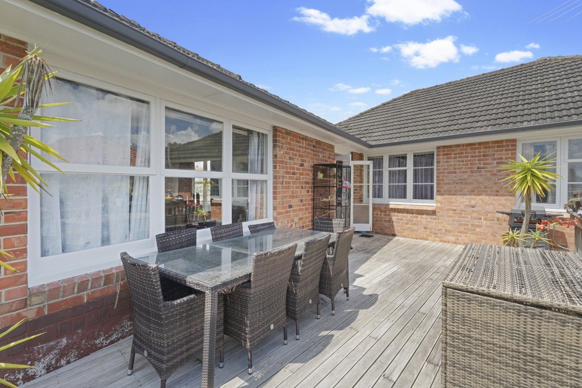 35 Oran Road, Panmure, Auckland - Carousel 1