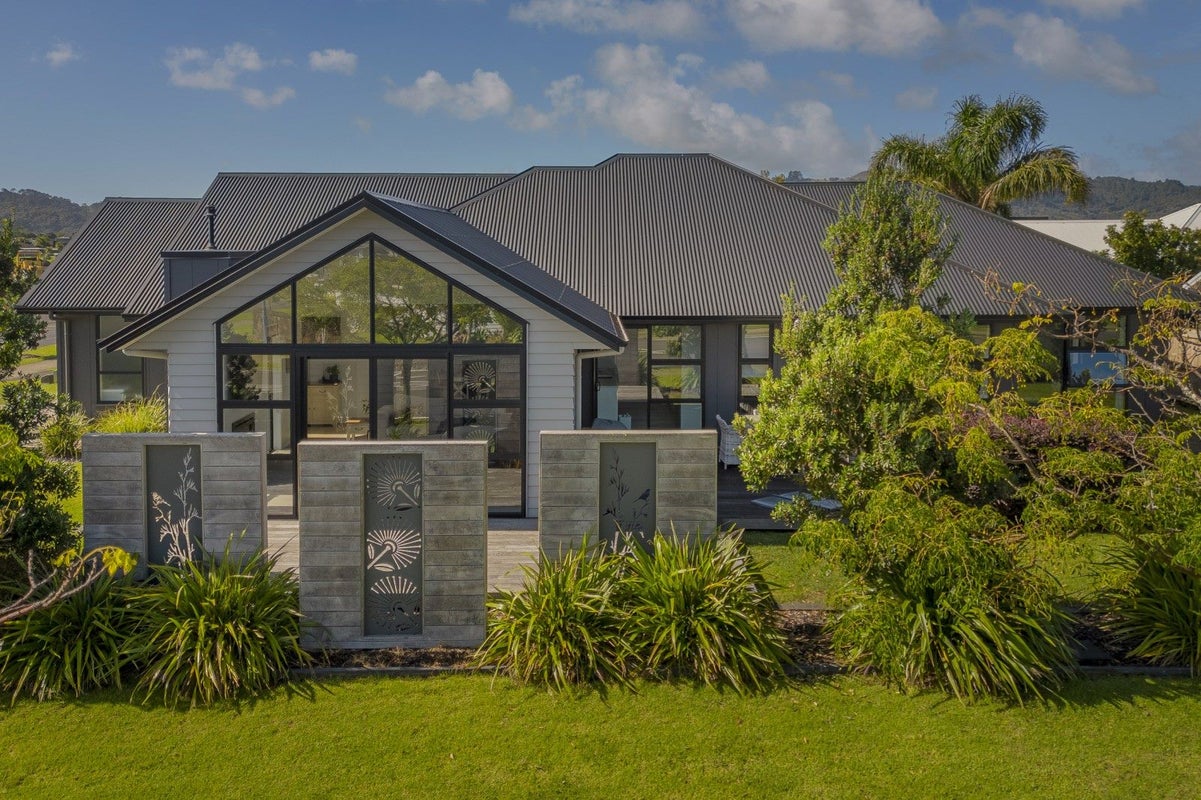 1 Vanita Drive, Whitianga, Whitianga - Carousel 1