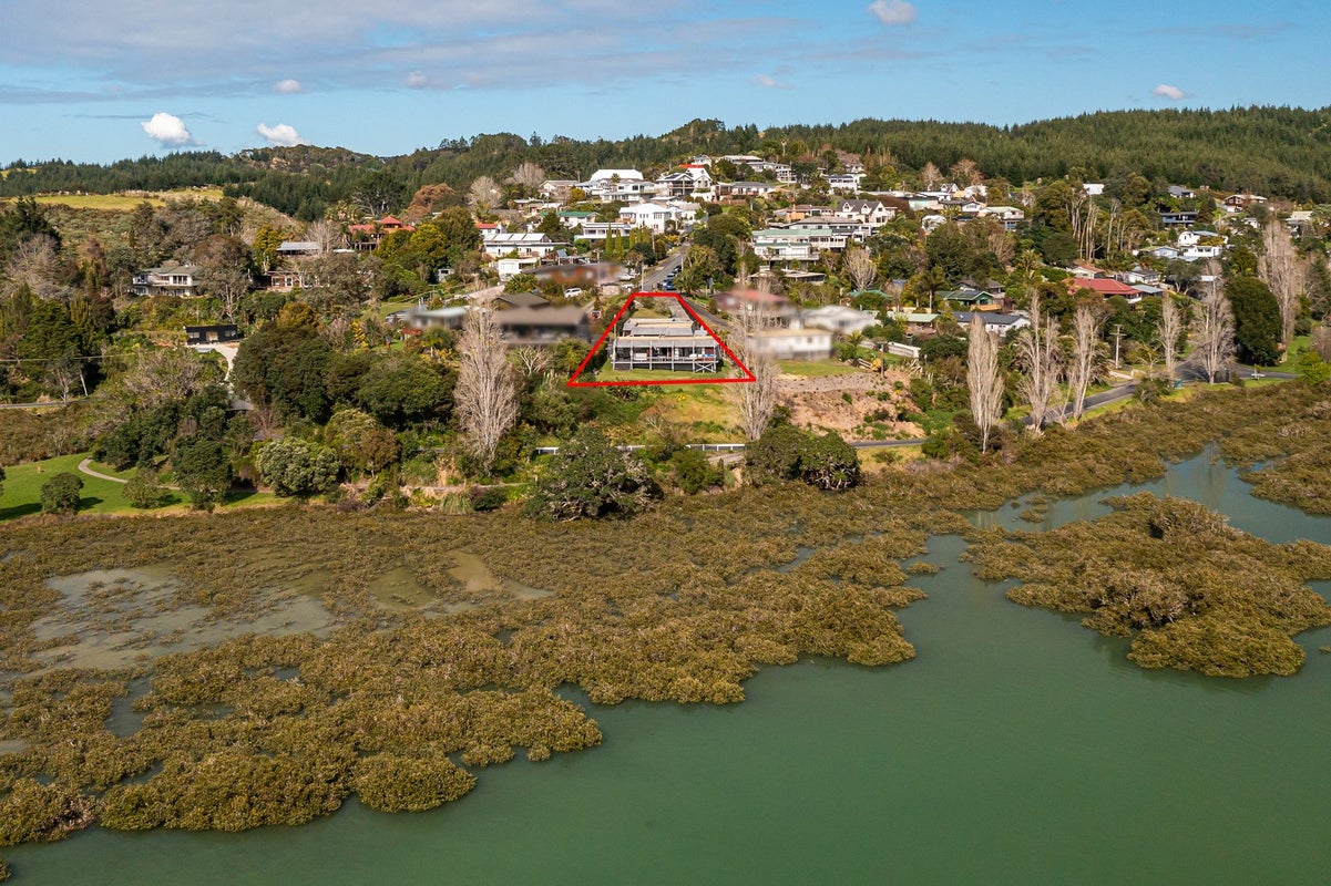 19 Flounder Point Road, Stillwater, Silverdale - Carousel 2