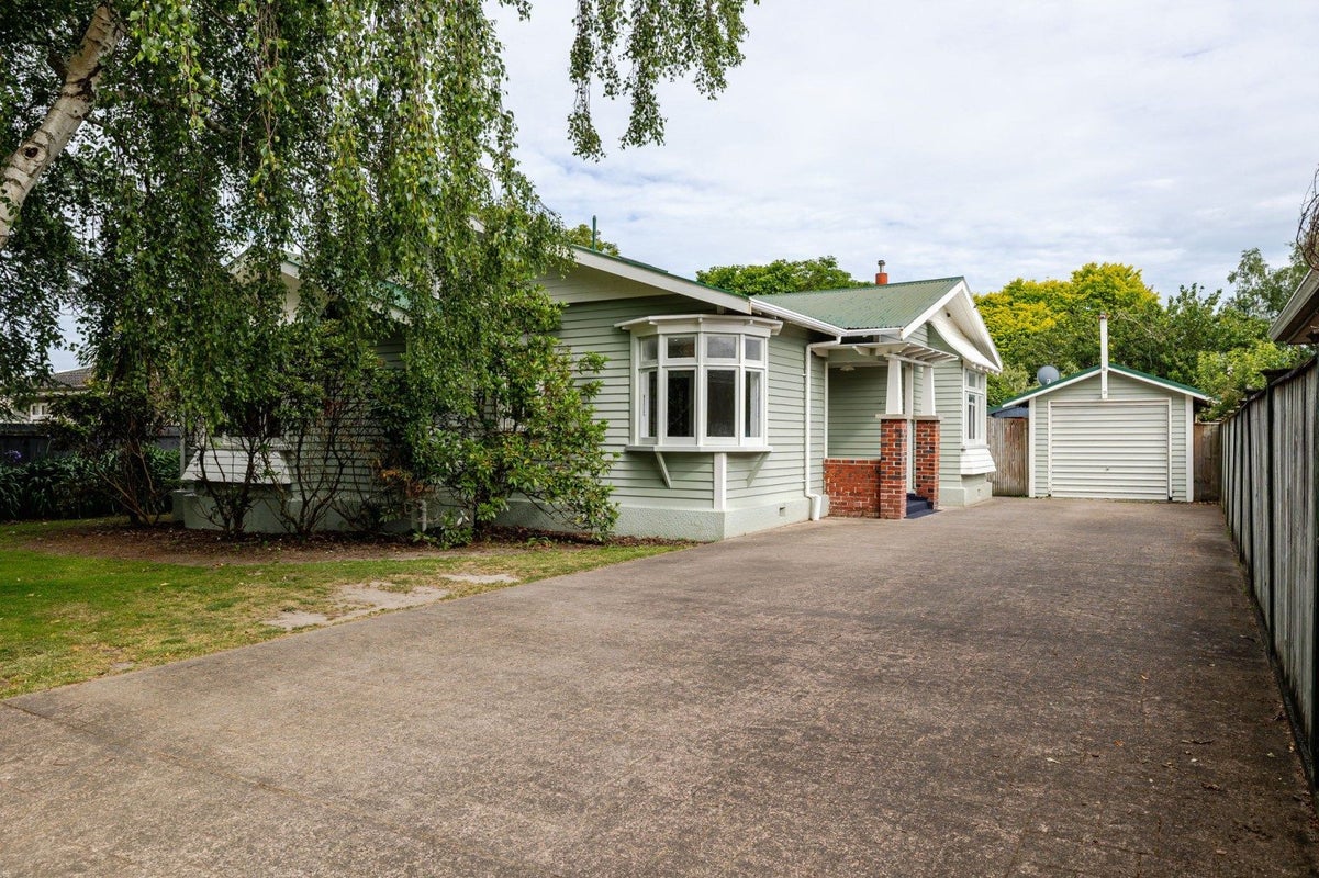 251 Park Road, Hokowhitu, Palmerston North - Carousel 1