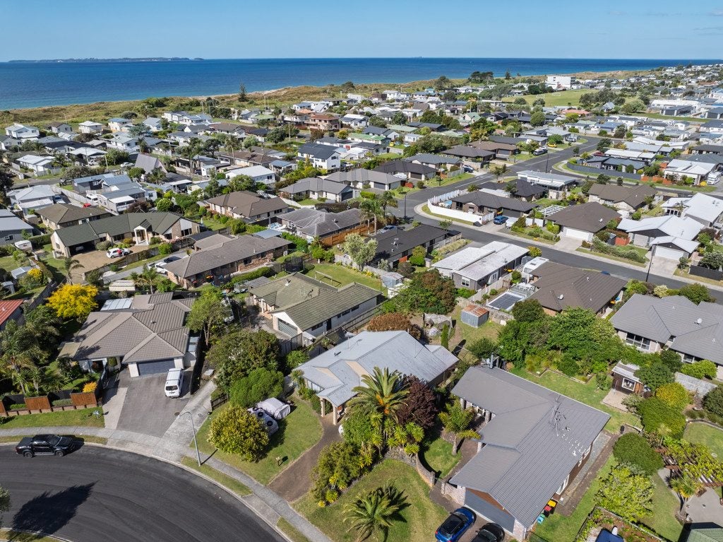 61 Blake Boulevard, Papamoa Beach, Papamoa - Carousel 1