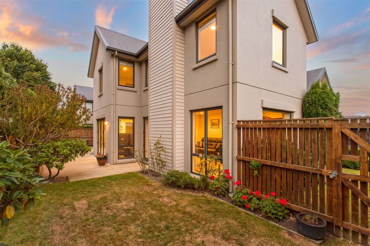 16 Mary Street, Papanui, Christchurch - Carousel 1