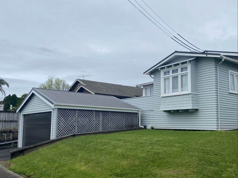 16 Admiral Beatty Avenue, Mount Roskill, Auckland - Carousel 1