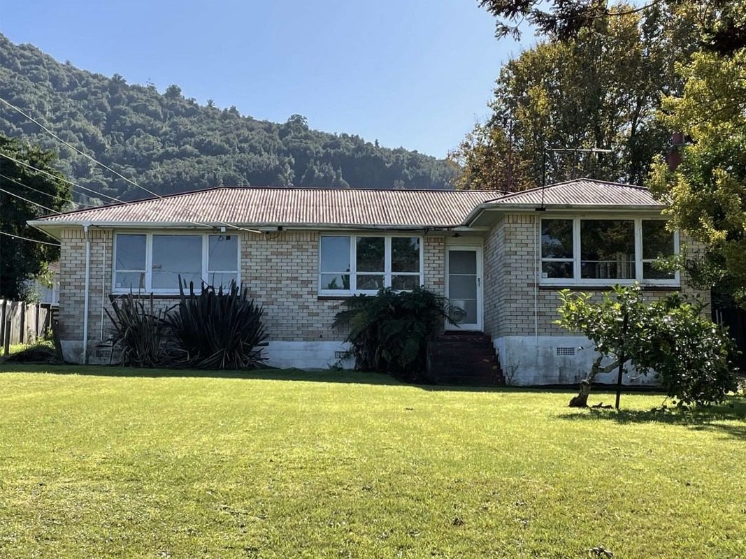 263 Clayton Road, Pukehangi, Rotorua - Carousel 1