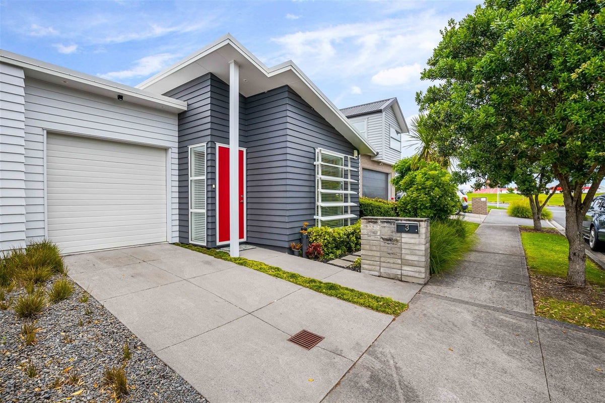 3 Waiarohia Place, Hobsonville, Auckland - Carousel 1