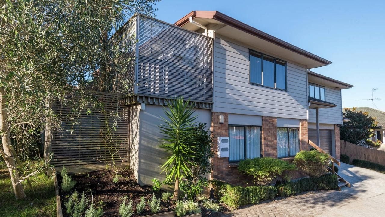 11C Elliot Street, Howick, Auckland - Carousel 1
