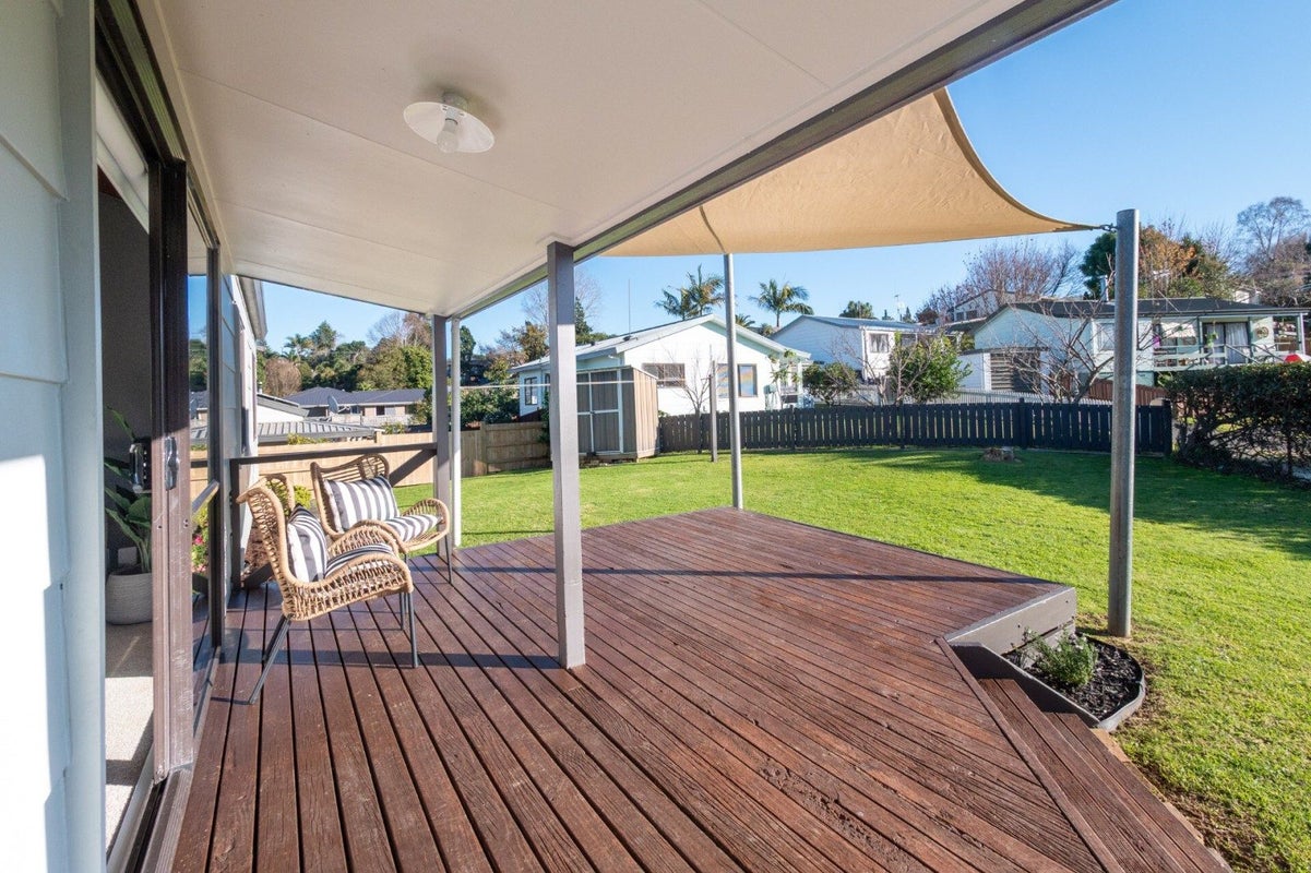 12A Ferndown Close, Brookfield, Tauranga - Carousel 2