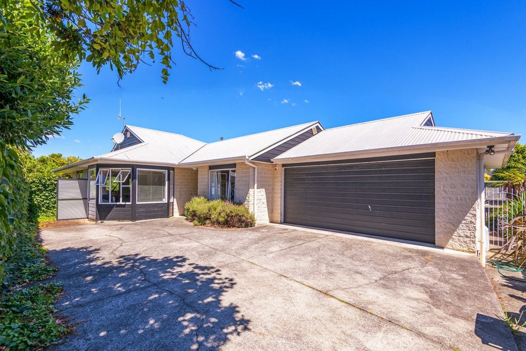 17A Franklin Avenue, Hokowhitu, Palmerston North - Carousel 1
