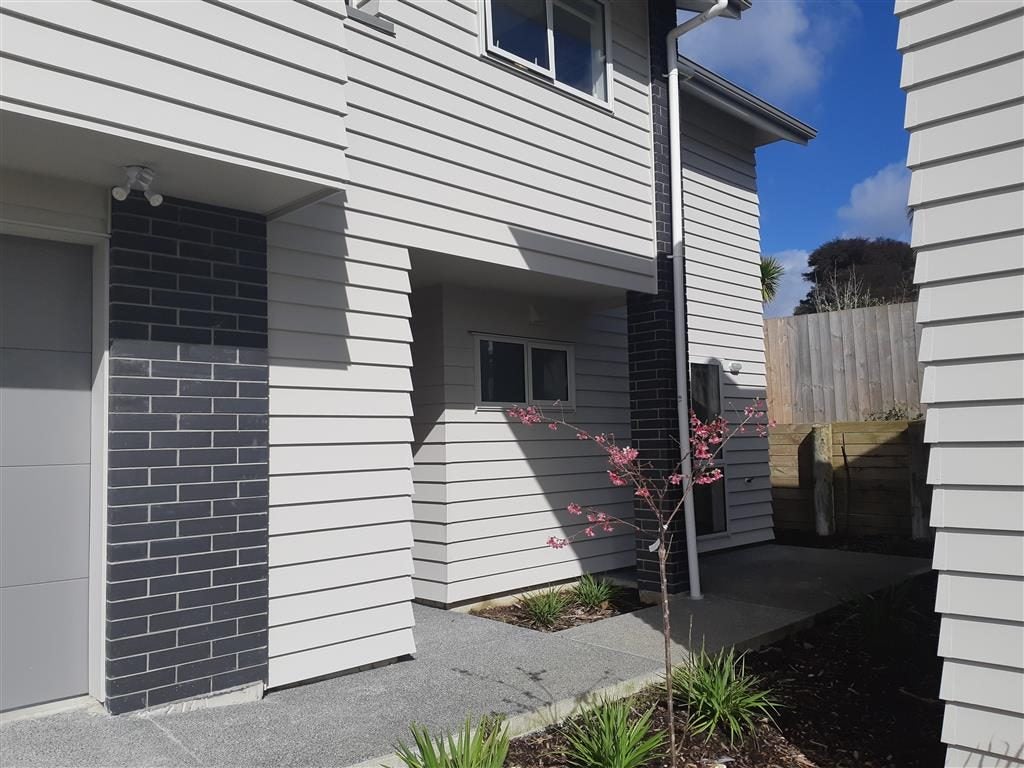 4C Binsted Road, New Lynn, Auckland - Carousel 1
