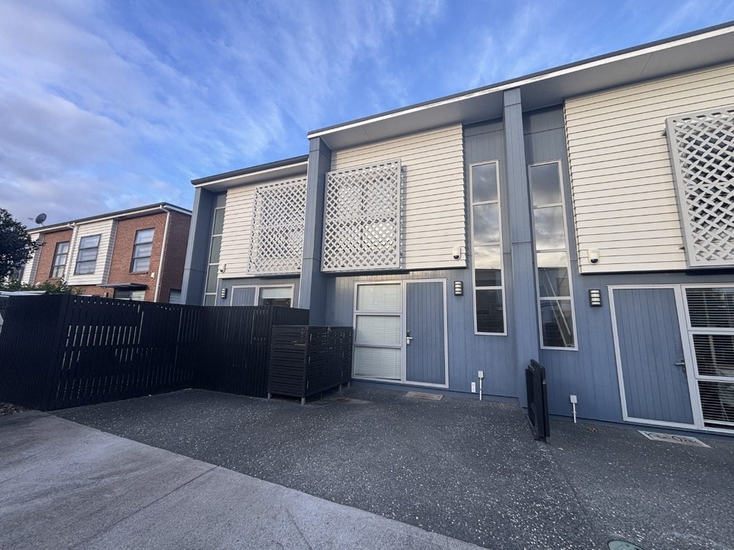 20 Rangihina Road, Hobsonville, Auckland - Carousel 2