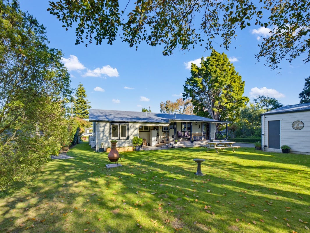 43 Norfolk Crescent, Feilding, Feilding - Carousel 2