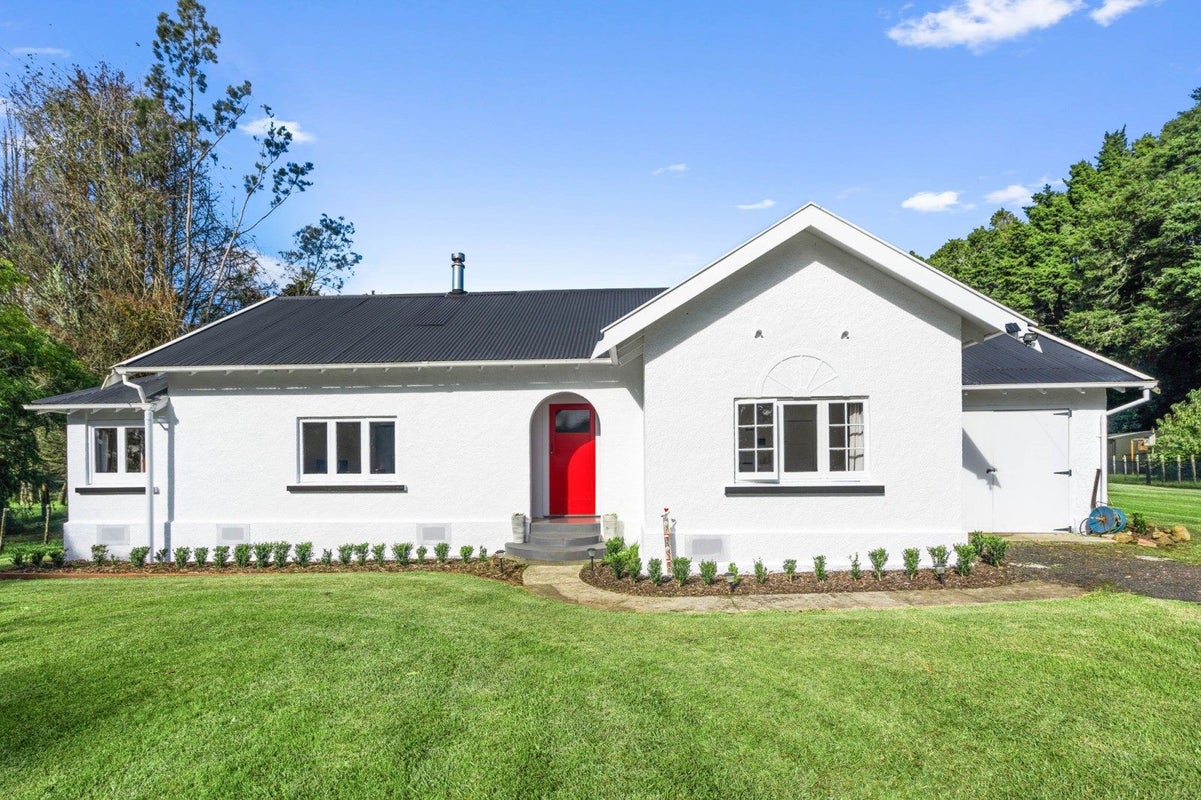 1285 Pipiwai Road, Ruatangata West, Whangarei - Carousel 1
