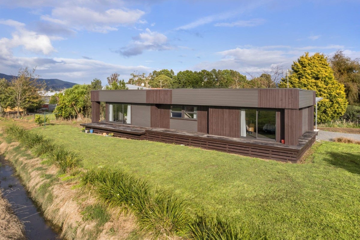 69 Junction Road, Paeroa, Paeroa - Carousel 2