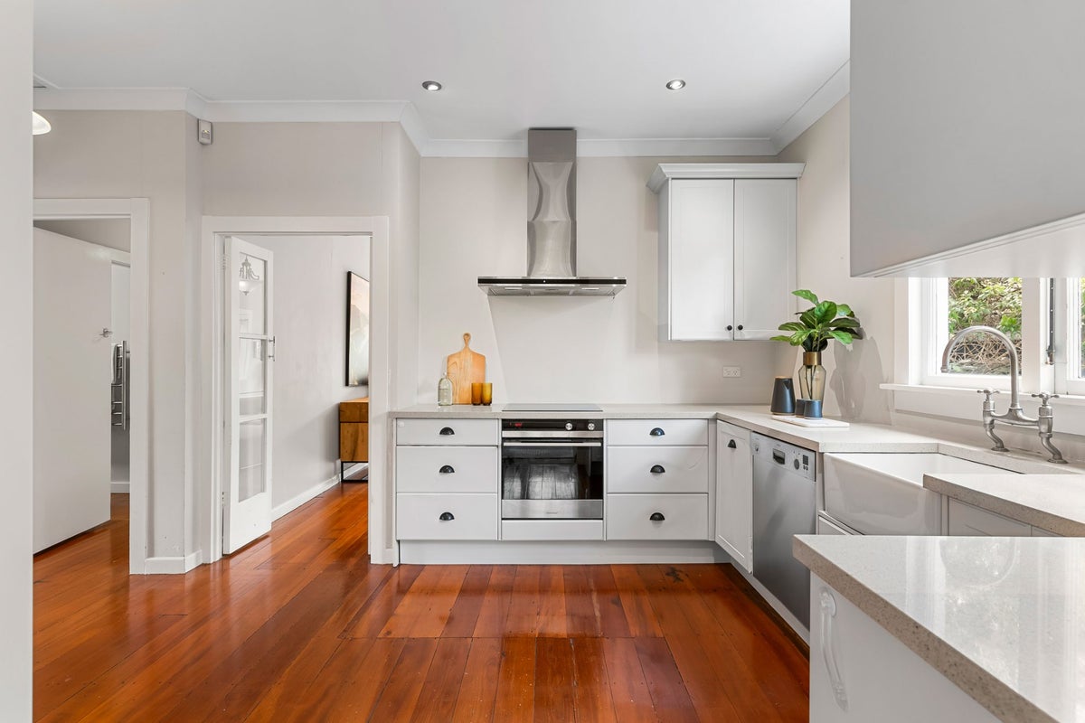 1/20 Zion Road, Birkenhead, Auckland - Carousel 2