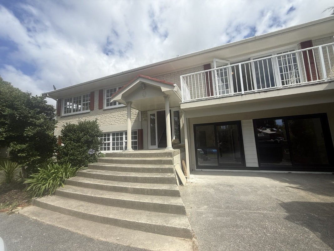 82 Woodlands Crescent, Browns Bay, Auckland - Carousel 1
