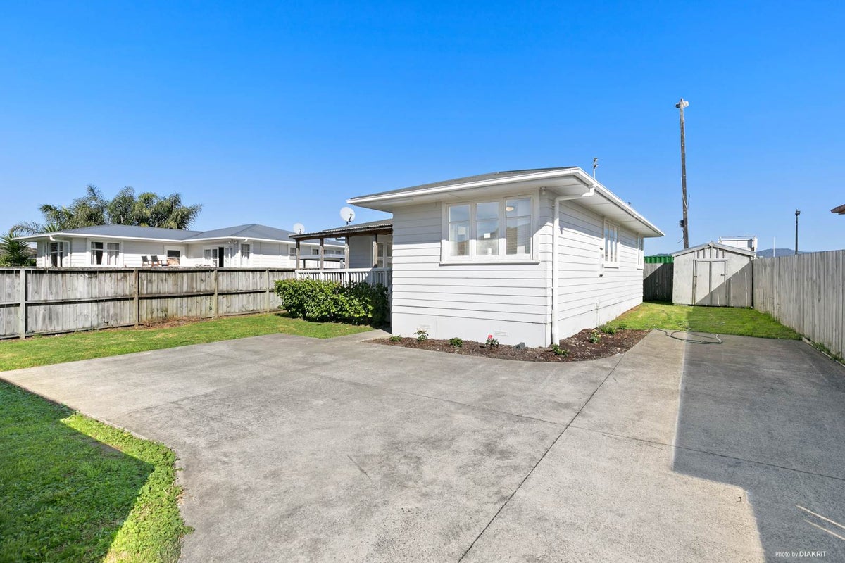 104 Swanson Road, Henderson, Auckland - Carousel 2