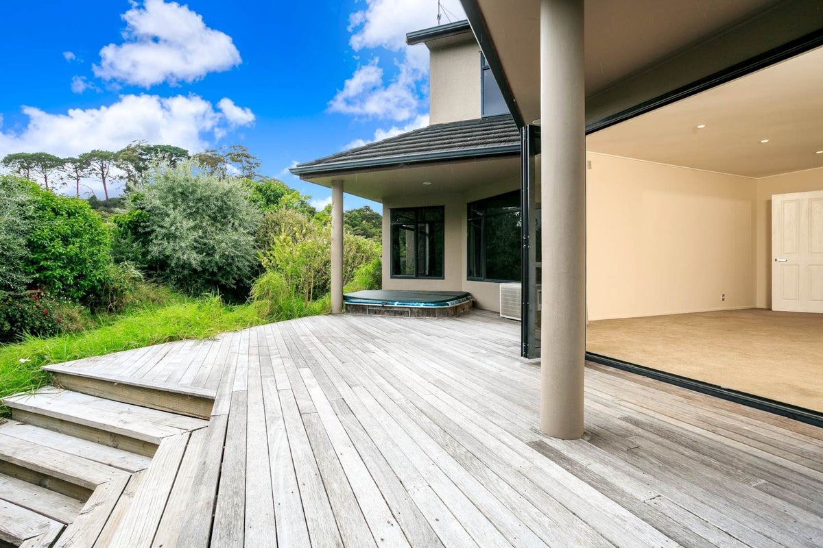 10 Widdison Place, Albany, Auckland - Carousel 2