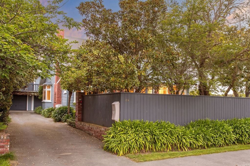 124 Chapter Street, St Albans, Christchurch - Carousel 23