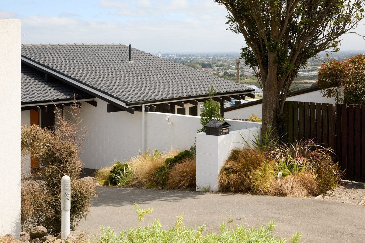 76 Cannon Hill Crescent, Mount Pleasant, Christchurch - Carousel 2