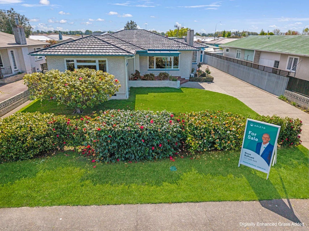406 Frimley Place, Frimley, Hastings - Carousel 1