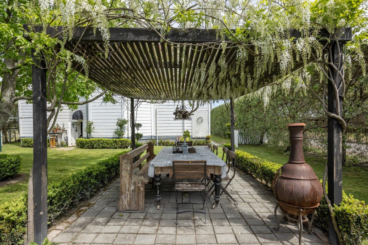 17 School Road, Clive, Clive - Carousel 1