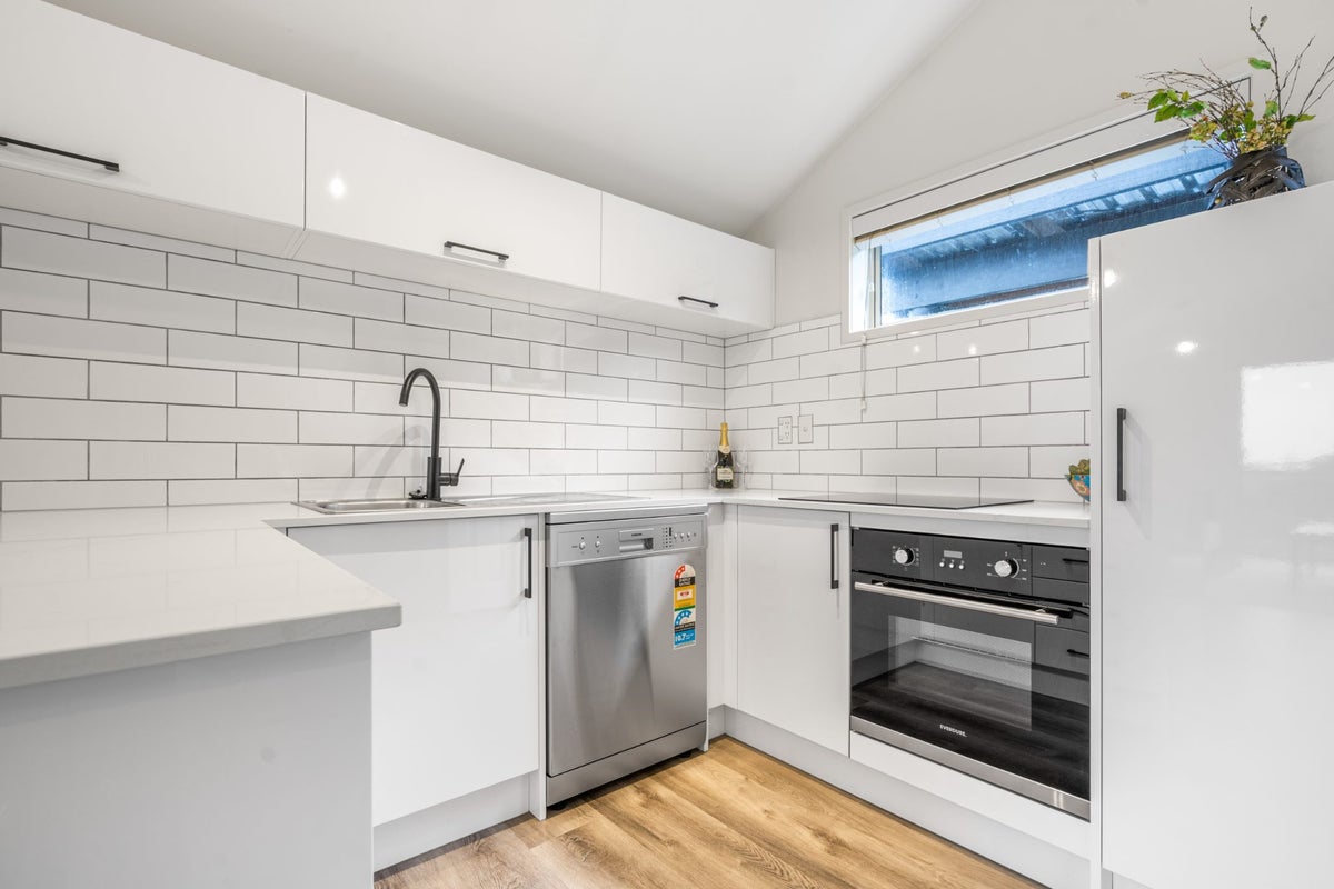 23Q Hendry Avenue, Hillsborough, Auckland City, Auckland - Carousel 1