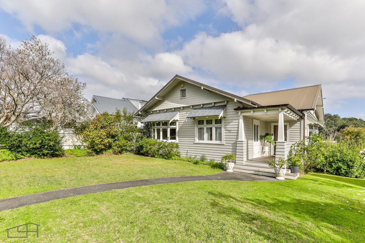 90 Arney Road, Remuera, Auckland - Carousel 1