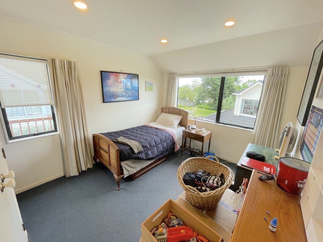 1/10 Worcester Road, Meadowbank, Auckland - Carousel 12