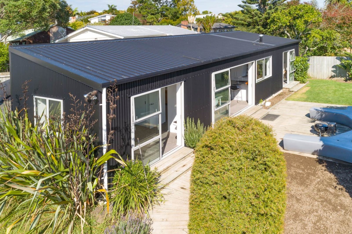 3A Paramu Avenue, Birkdale, Auckland - Carousel 1