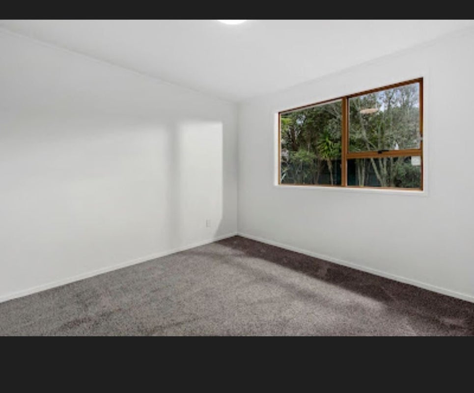 29 Lavery Place, Sunnynook, Auckland - Carousel 1