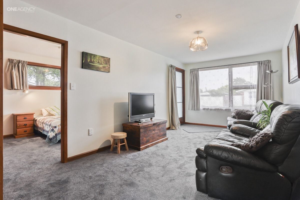 4A Weston Place, Rangiora, Rangiora - Carousel 2