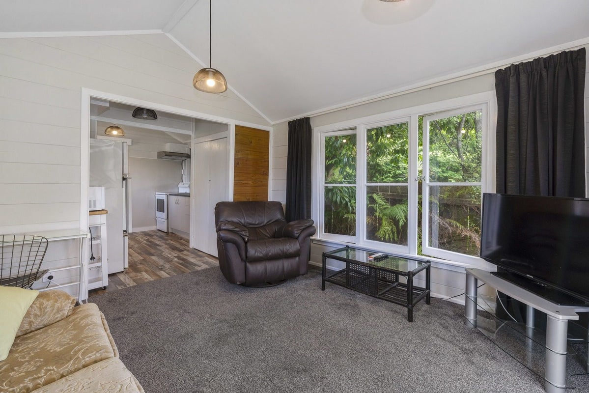 103 Koutu Road, Kawaha Point, Rotorua - Carousel 2