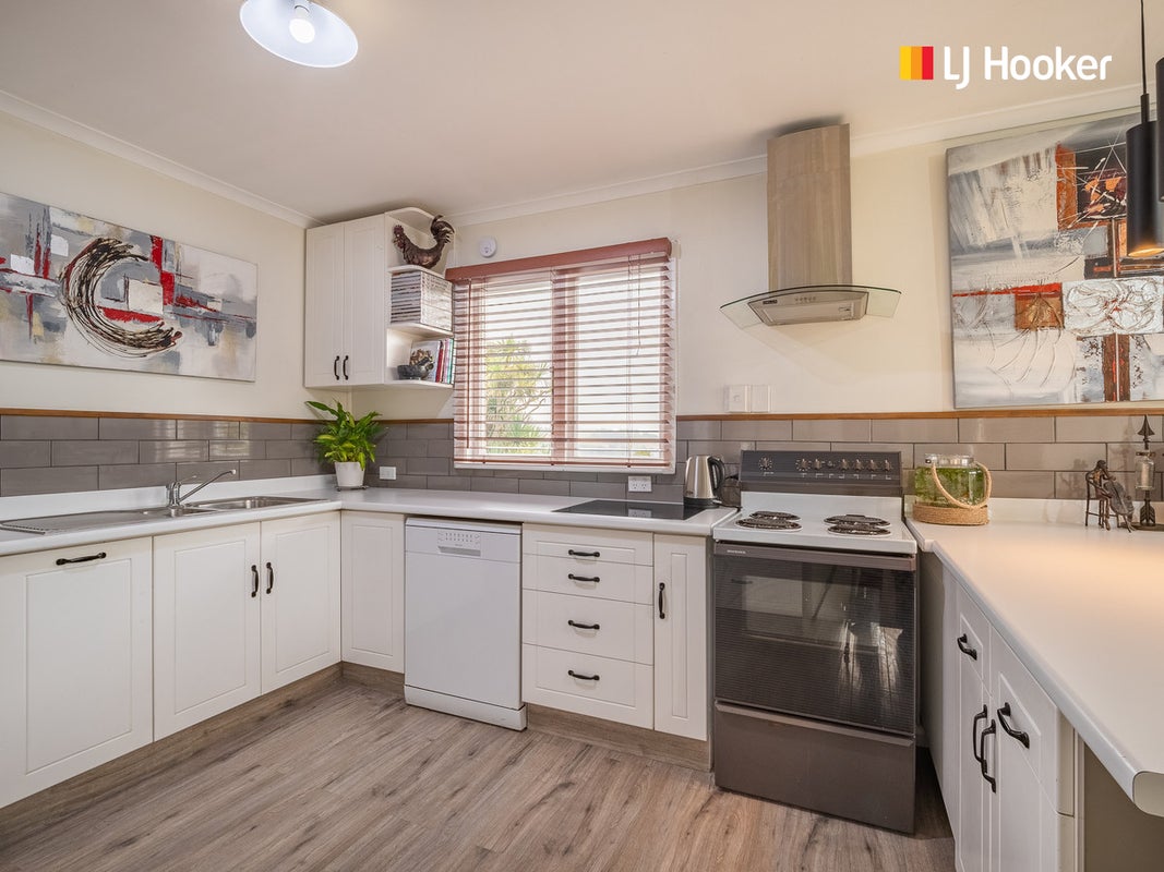 170 Mornington Road, Kenmure, Dunedin - Carousel 2
