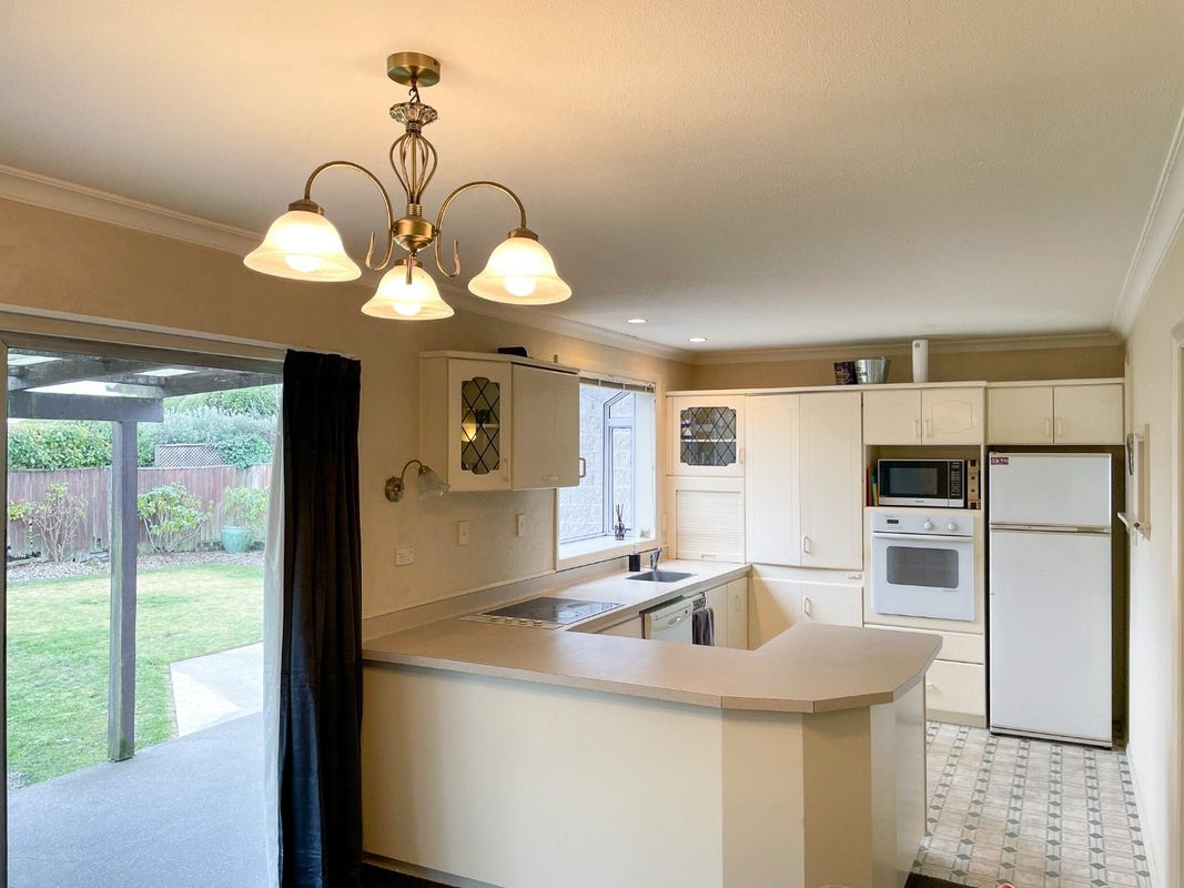 19 Aintree Street, Bishopdale, Christchurch - Carousel 2