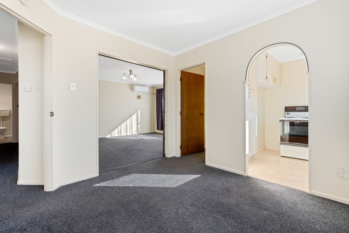 56E Grove Street, Saint Kilda, Dunedin - Carousel 2