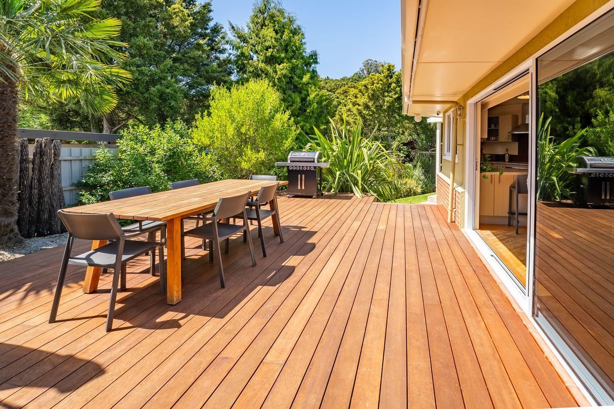 9 Hunt Terrace, Wakefield - Carousel 2