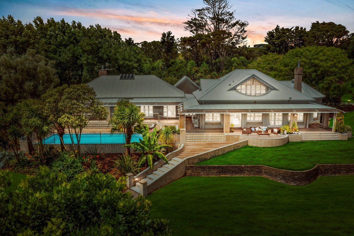 106 Austin Road, Albany - Carousel 1
