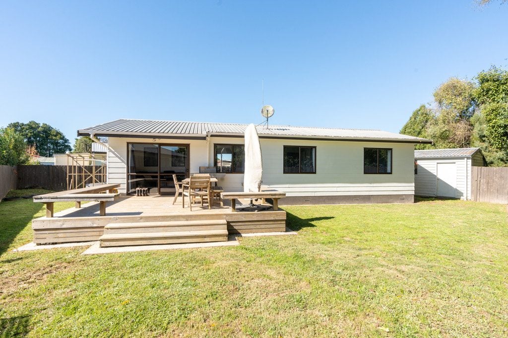 22A Odlin Crescent, Nawton, Hamilton - Carousel 1