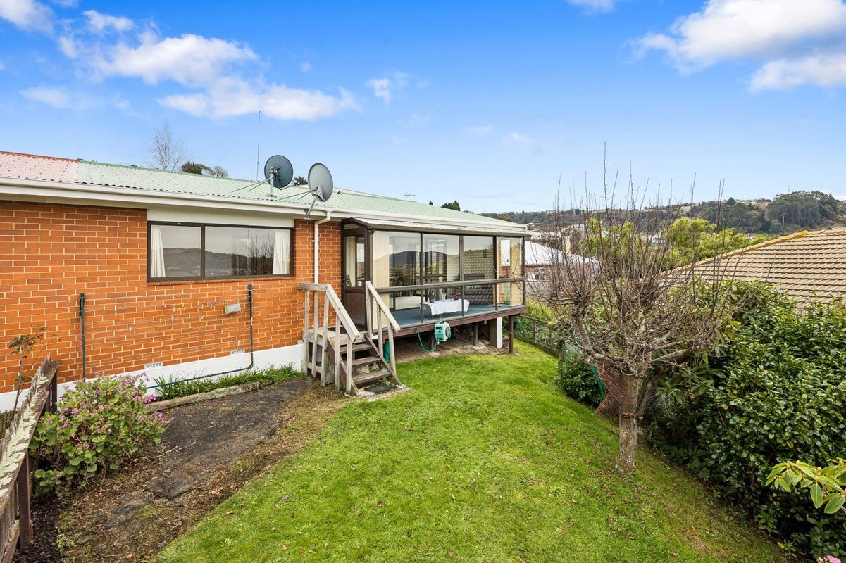 61E Playfair Street, Caversham, Dunedin - Carousel 1