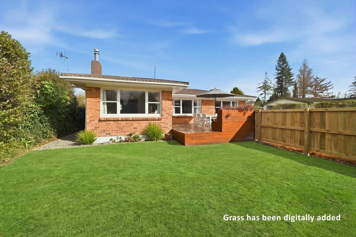 8 Mildred Place, Springfield, Rotorua - Carousel 1