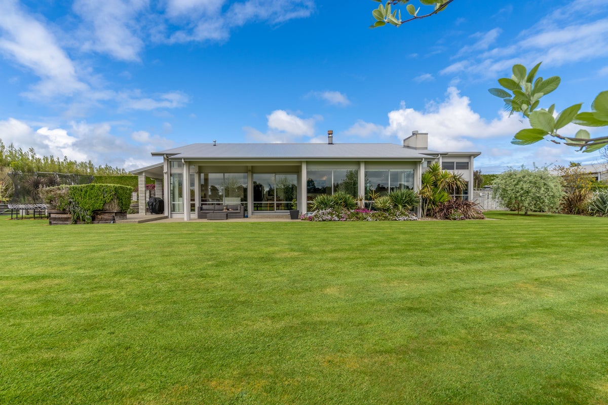 620 Bainfield Road, Waihopai, Invercargill - Carousel 1