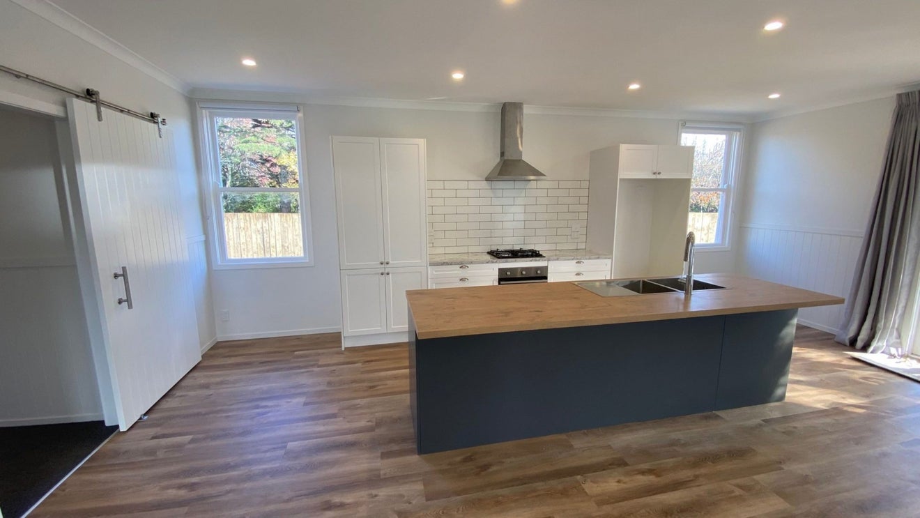 32 Taupaki Road, Henderson - Carousel 1