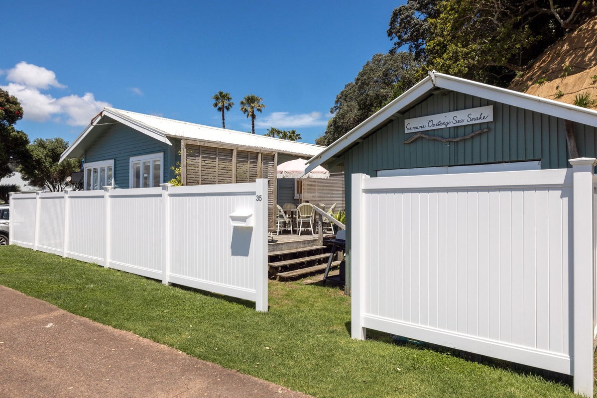35 The Strand, Onetangi, Waiheke Island - Carousel 2
