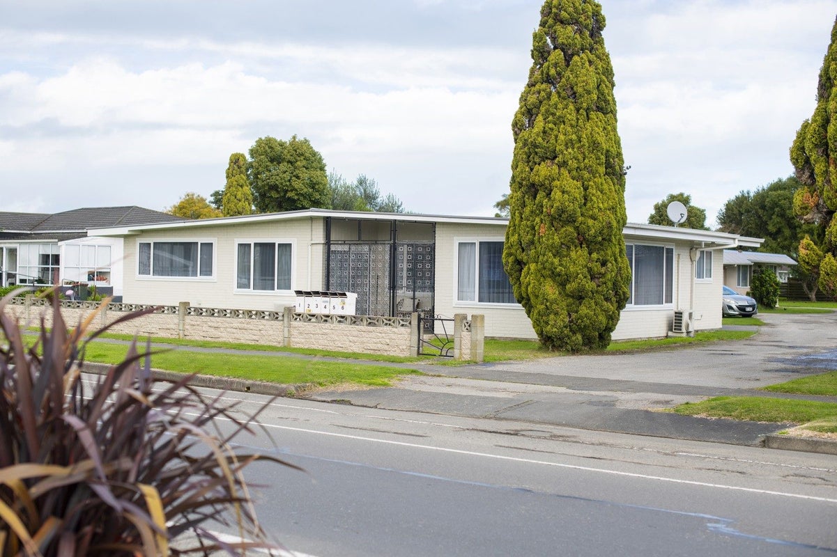 664 Gladstone Road, Te Hapara, Gisborne - Carousel 1