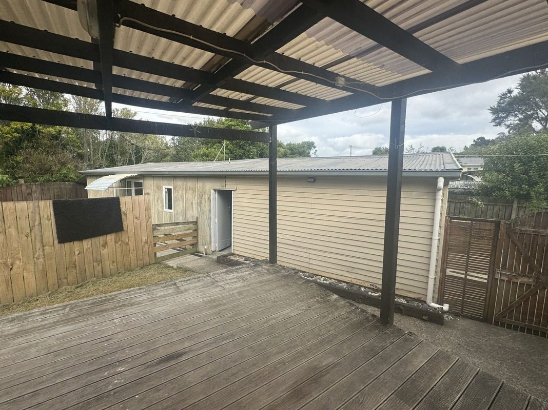 181 State Highway 16, Whenuapai, Auckland - Carousel 2