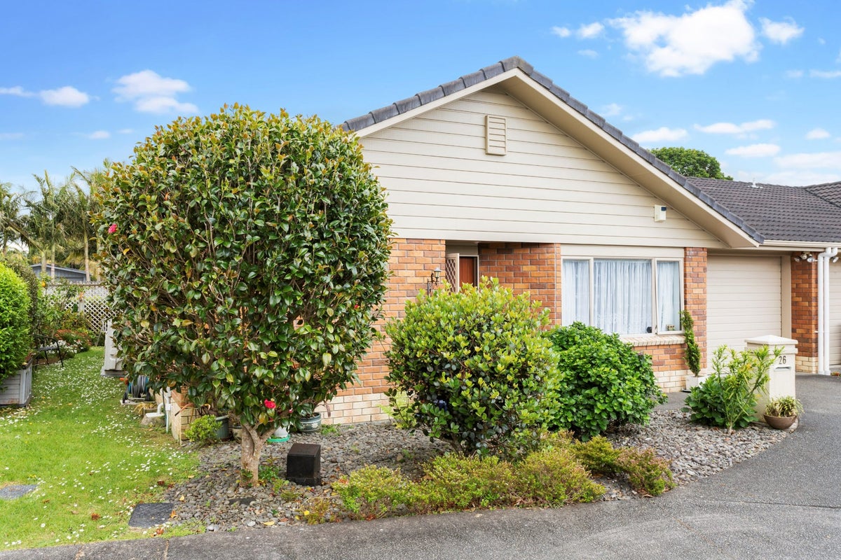 26/1 Piriti Drive, Te Atatu Peninsula, Auckland - Carousel 2