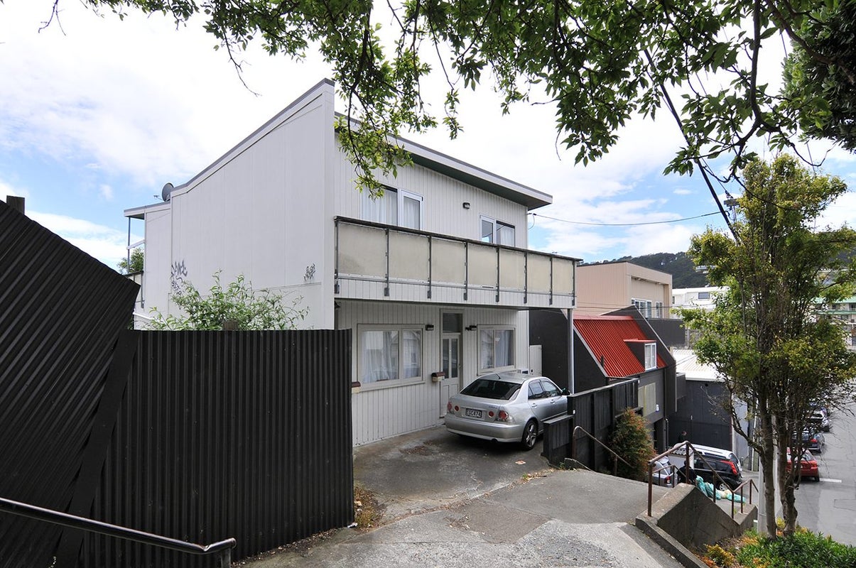 14 Douglas Street, Mount Cook, Wellington - Carousel 1