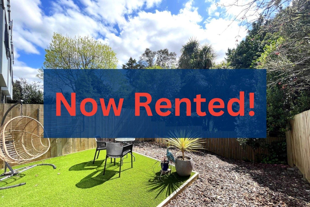 28E Noall Street, Te Atatu Peninsula, Auckland - Carousel 1